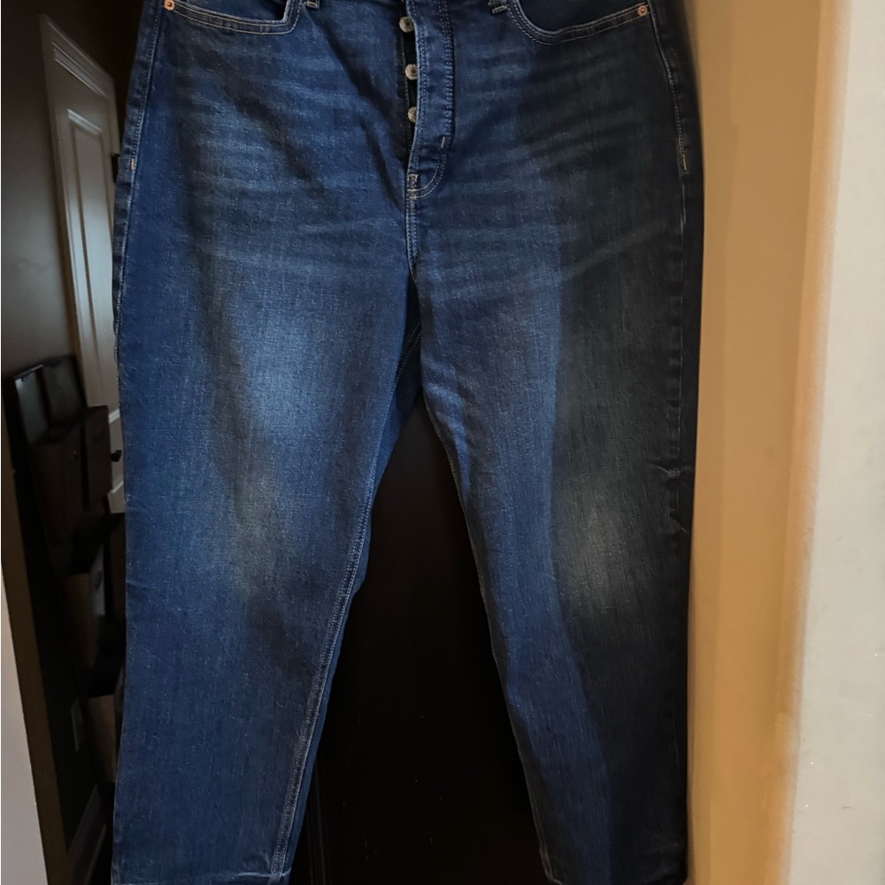 Old Navy Relaxed Fit Jeans in Classic Blue